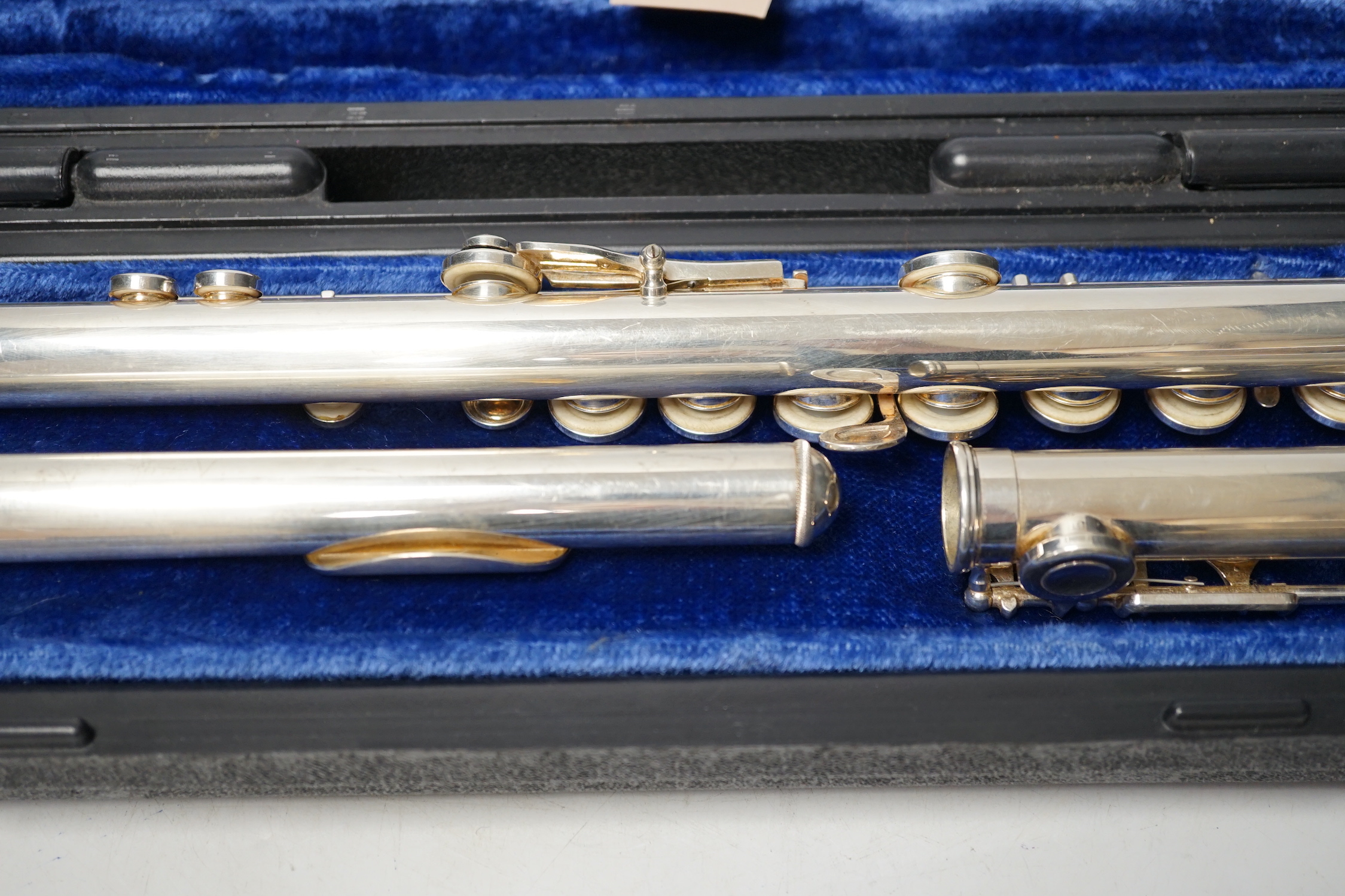 A cased Selmer, USA flute, 1206, with closed hole key work